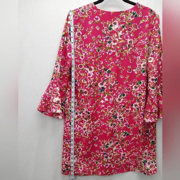 Women's WAYF Pink Floral V-Neck Bell Sleeves Lined Career Dress Sz Med. - Picture 4 of 9